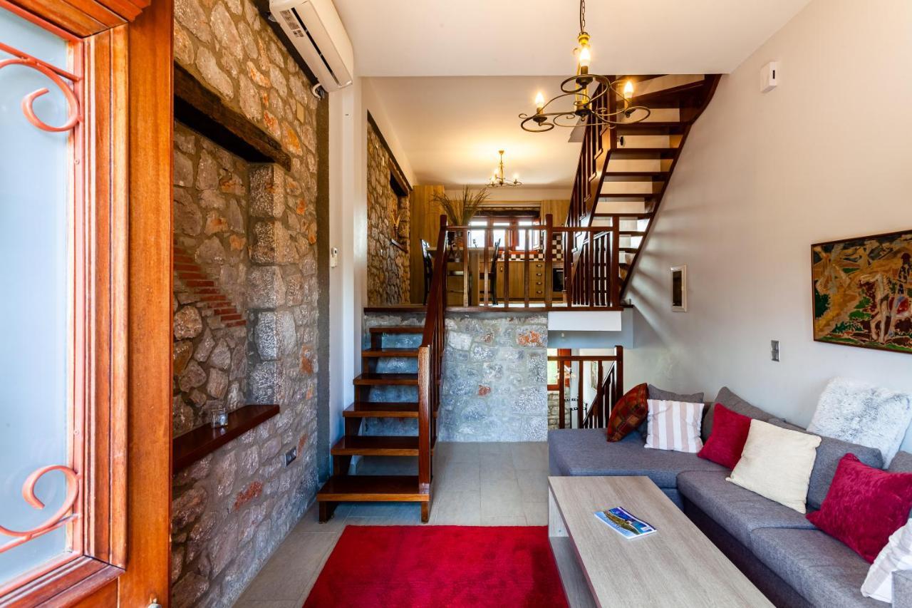 Seaside Dukes Villas Parálion Ástros Bagian luar foto