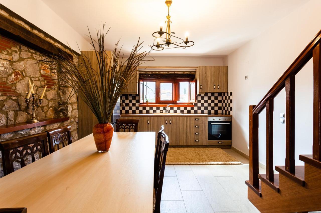 Seaside Dukes Villas Parálion Ástros Bagian luar foto