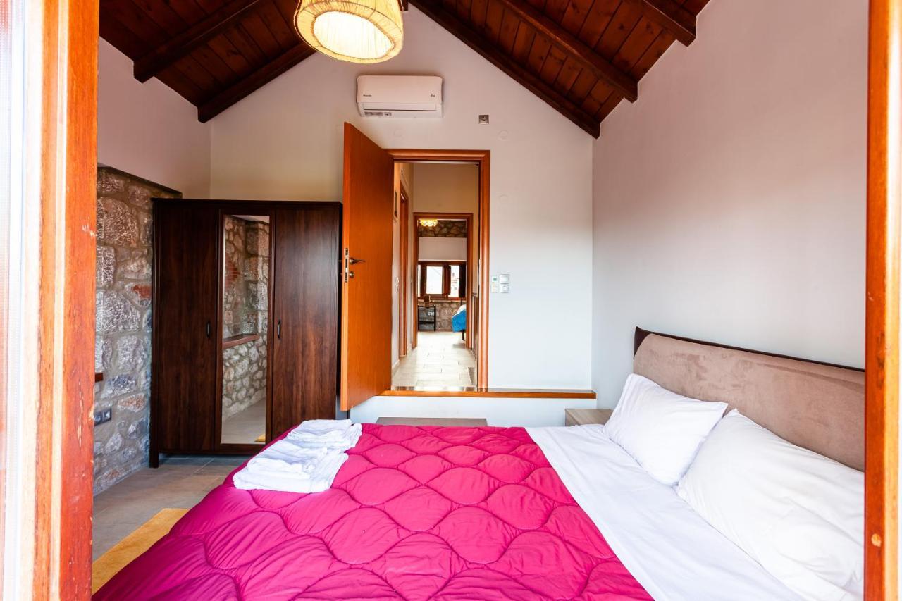 Seaside Dukes Villas Parálion Ástros Bagian luar foto