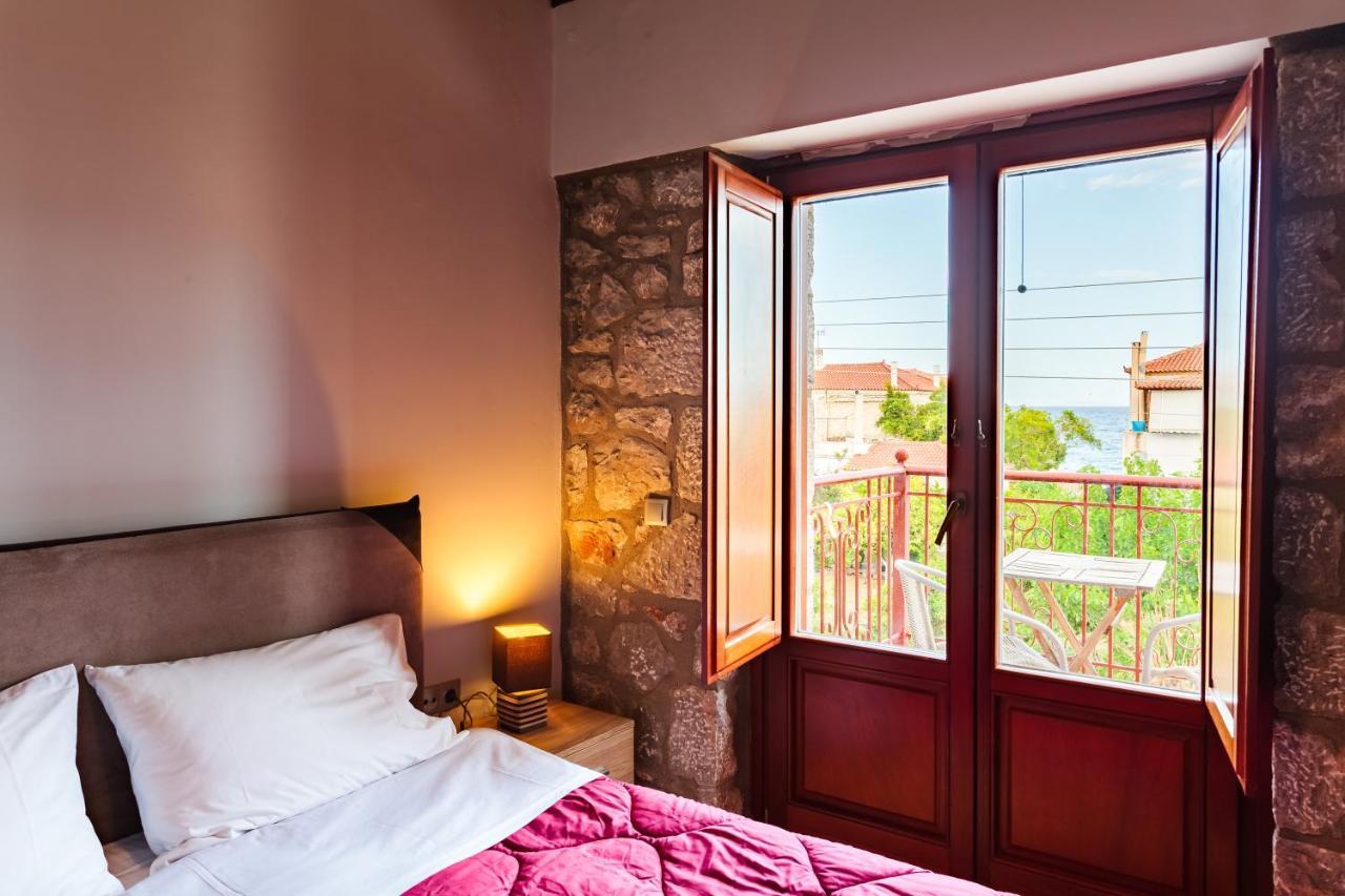 Seaside Dukes Villas Parálion Ástros Bagian luar foto