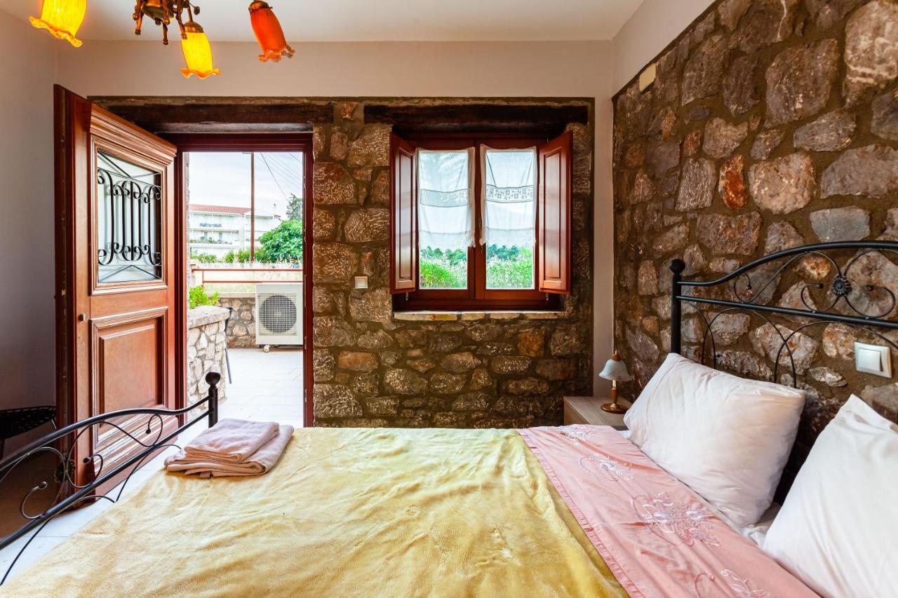 Seaside Dukes Villas Parálion Ástros Bagian luar foto
