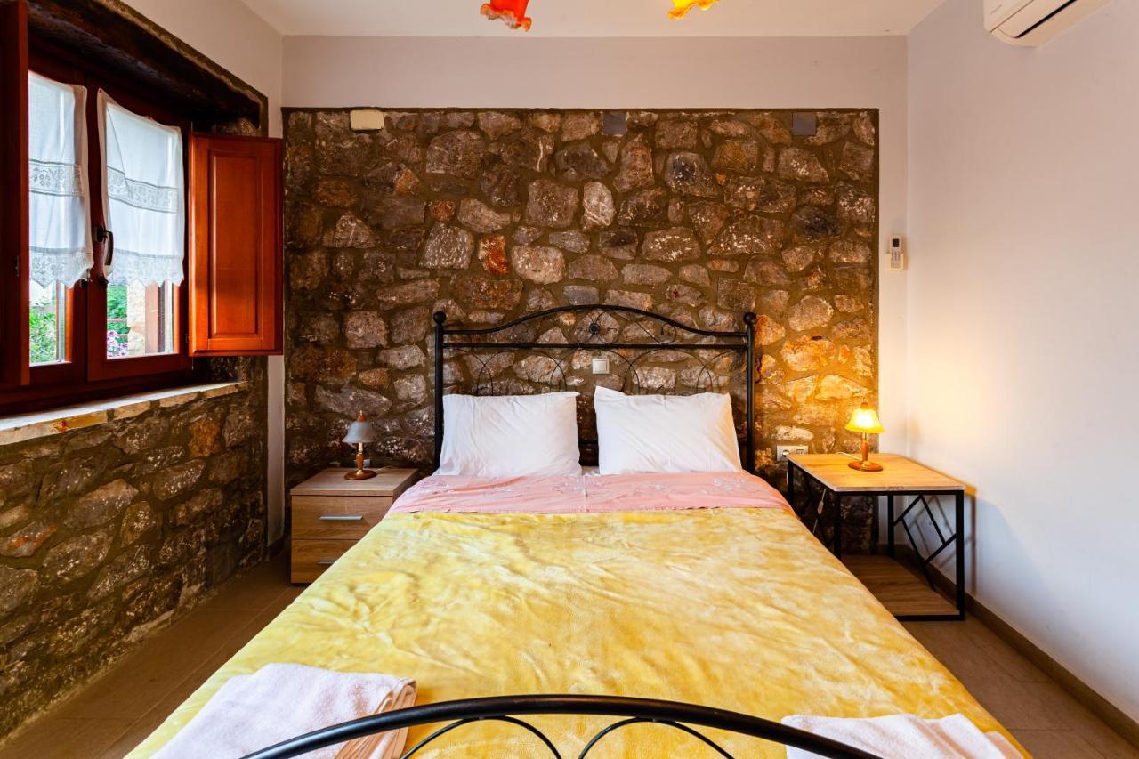 Seaside Dukes Villas Parálion Ástros Bagian luar foto