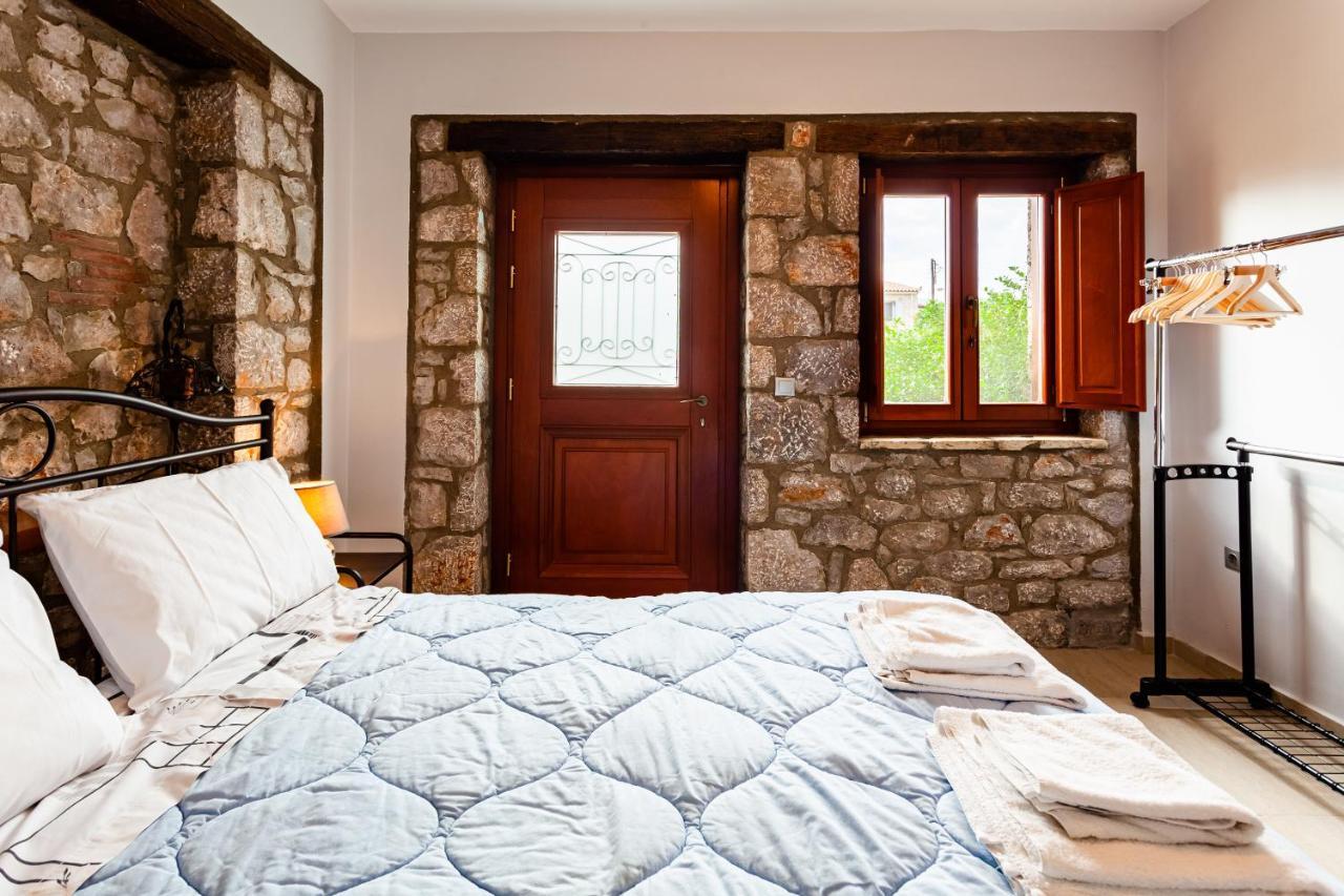 Seaside Dukes Villas Parálion Ástros Bagian luar foto