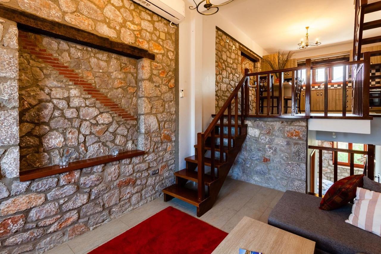 Seaside Dukes Villas Parálion Ástros Bagian luar foto